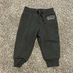 Gap jogger sweatpants